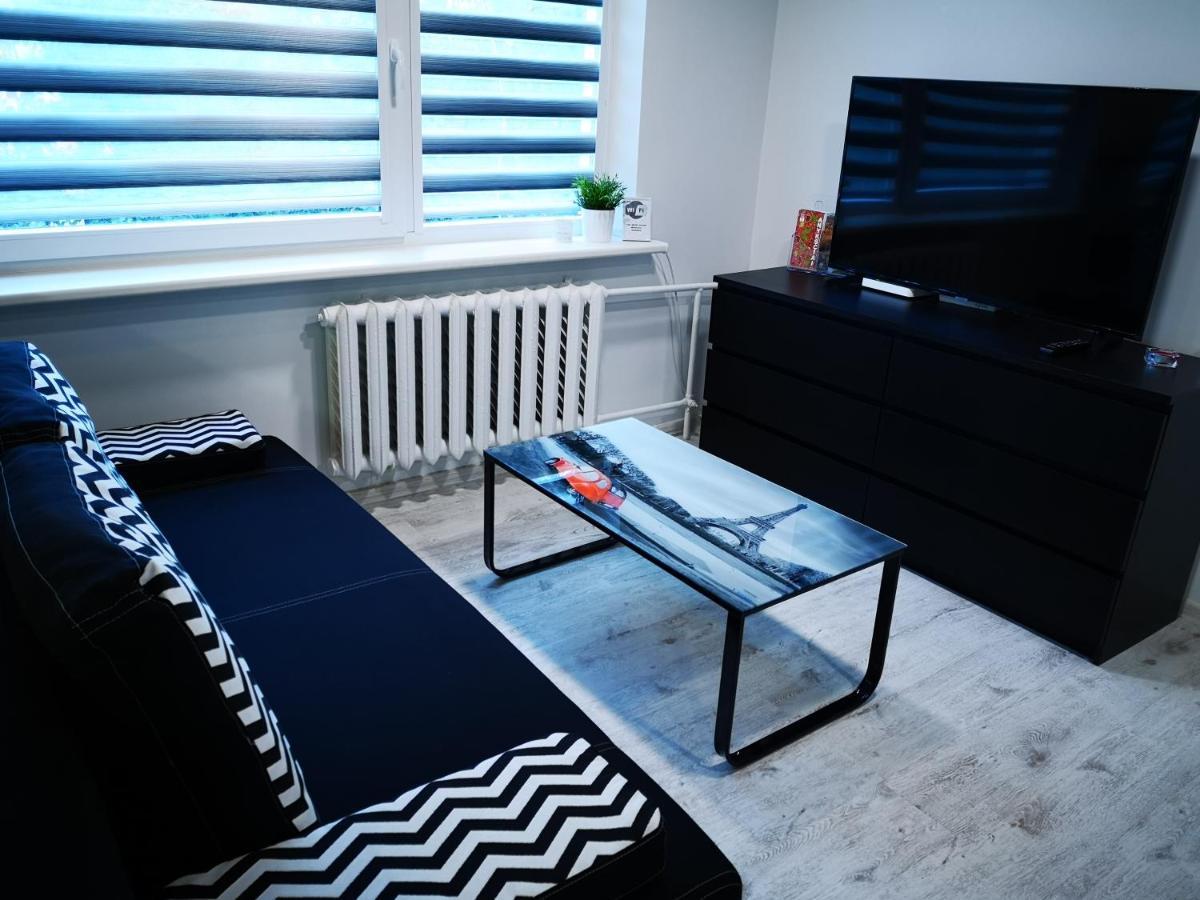 Black & White Studio Anyksciai Ngoại thất bức ảnh